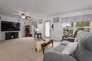 214 Robinhood Dr, Exeter, NH 03833 - Photo 12