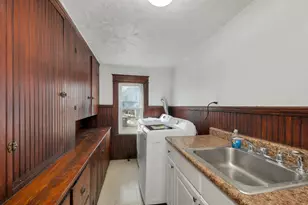 135 Franklin St, Franklin, NH 03235 - Photo 4