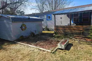 20 Fiske Pl, Claremont, NH 03743 - Photo 4