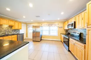 75 Hall Rd, Londonderry, NH 03053 - Photo 4