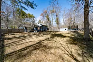 75 Hall Rd, Londonderry, NH 03053 - Photo 26