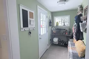 16 Jefferson Ave, Lunenburg,  05904 - Photo 12