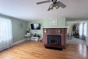 16 Jefferson Ave, Lunenburg,  05904 - Photo 22