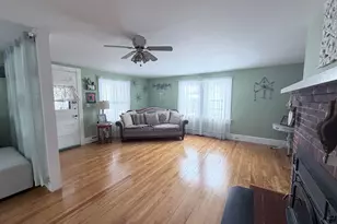 16 Jefferson Ave, Lunenburg,  05904 - Photo 24