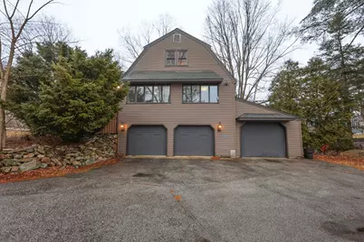 10 Martha Drive, Derry, NH 03038 - Photo 4