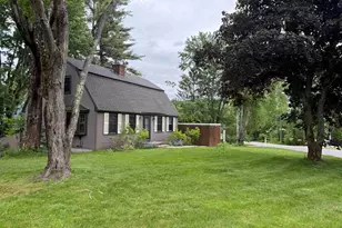 10 Martha Dr, Derry, NH 03038 - Photo 2