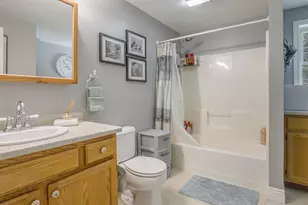 18 Essex Dr, Raymond, NH 03077 - Photo 18