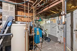 222 Biron St, Manchester, NH 03102 - Photo 42