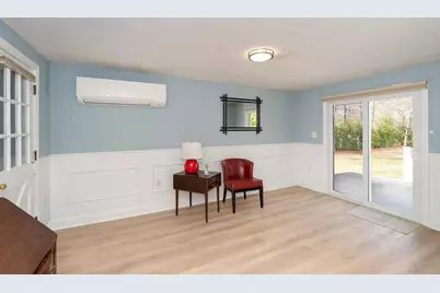 20 Colonial Drive, Salem, NH 03079 - Photo 8