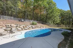 127 Old Revolutionary Rd, Temple, NH 03084 - Photo 6