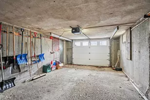 336 Rockland Ave, Manchester, NH 03102 - Photo 36