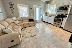 562 Nashua St, Seabrook, NH 03874 - Photo 18