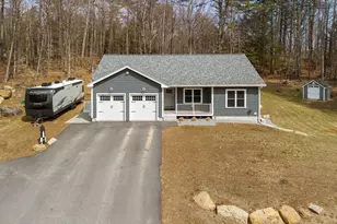 17 Fairgrounds Rd, Bradford, NH 03221 - Photo 1