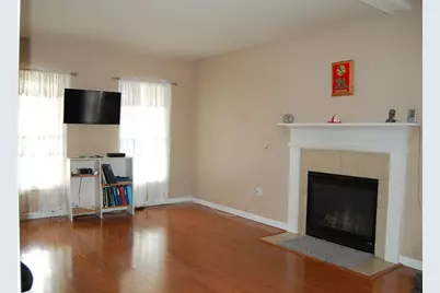 214 Dearborn Road, Pembroke, NH 03275 - Photo 8