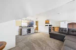 7 Morris Ave, Laconia, NH 03246 - Photo 26