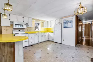 47 Scott Ave, Seabrook, NH 03874 - Photo 10