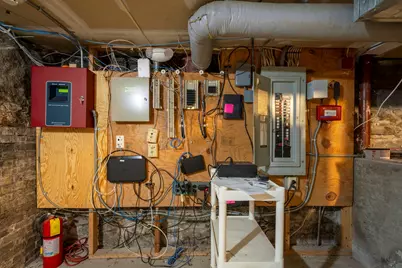 35 E Pearl Street, Nashua, NH 03060 - Photo 24