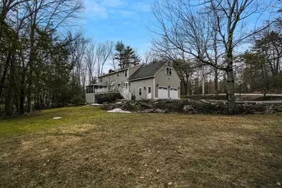 50 Hearthside Circle, Bedford, NH 03110 - Photo 2