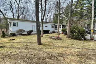 86 Brown Ave, Seabrook, NH 03874 - Photo 4