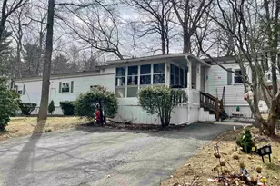 86 Brown Ave, Seabrook, NH 03874 - Photo 1