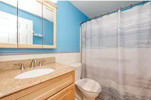 392 Whittier Dr, Fremont, NH 03044 - Photo 16