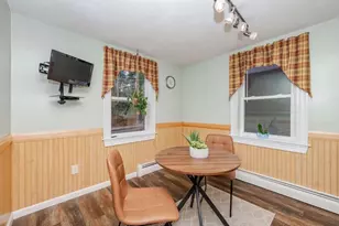 392 Whittier Dr, Fremont, NH 03044 - Photo 8