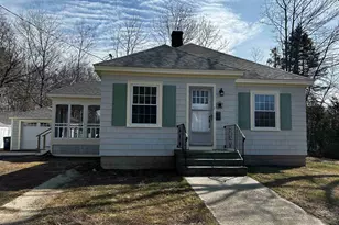 7 Towle Ave, Hampton, NH 03842 - Photo 4