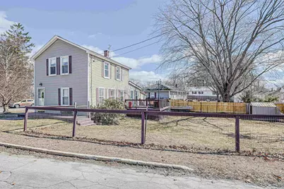 29 Hamburg Street, Manchester, NH 03102 - Photo 32