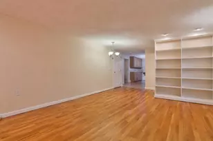 77 Dunbarton Dr, Nashua, NH 03063 - Photo 10