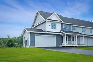 61 Crestview Wy, Raymond, NH 03077 - Photo 2