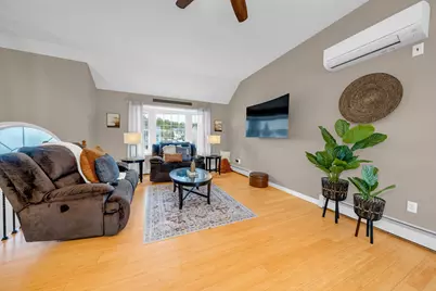 79 Pullman Street, Manchester, NH 03103 - Photo 10