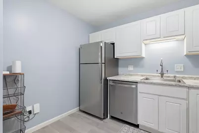 15 Lovell Street #17, Nashua, NH 03060 - Photo 4