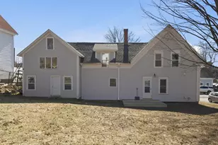 7 West St, Tilton, NH 03276 - Photo 4