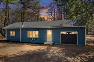 74 Riverside Dr, Fremont, NH 03044 - Photo 2