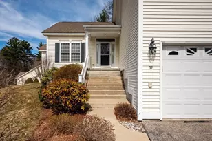 34 Mammoth Rd, Hooksett, NH 03106 - Photo 4