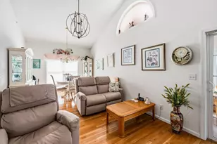 34 Mammoth Rd, Hooksett, NH 03106 - Photo 18