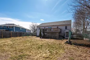 31 Oak St, Newport, NH 03773 - Photo 2