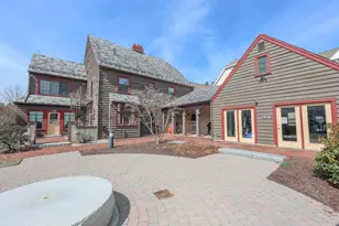 160 Daniel Webster Hwy, Nashua, NH 03060 - Photo 2