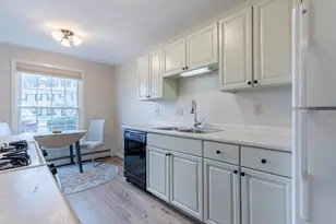 91 Winnacunnet Rd, Hampton, NH 03842 - Photo 10