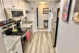 35 Andrew St, Manchester, NH 03104 - Photo 2