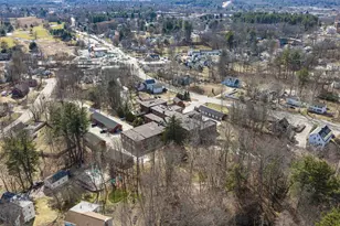 7 Chester Rd, Derry, NH 03038 - Photo 4