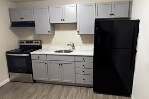 55 Log St, Manchester, NH 03101 - Photo 2