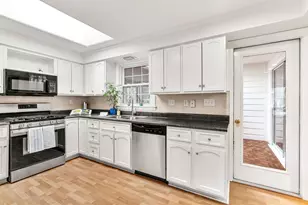 35 Langdale Dr, Hampton, NH 03842 - Photo 8