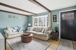 42 Belmont Dr, Merrimack, NH 03054 - Photo 2