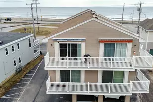 611 Ocean Blvd, Hampton, NH 03842 - Photo 2