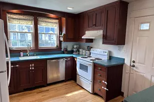 13 Grand St, Claremont, NH 03743 - Photo 8