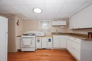 6 Milford St, Amherst, NH 03031 - Photo 6