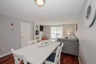 123 Fox Hollow Dr, Hudson, NH 03051 - Photo 10