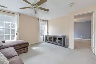 4 Crestview Cir, Londonderry, NH 03053 - Photo 14