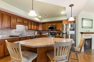 65 Hawthorne Dr, Bedford, NH 03110 - Photo 18